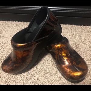 DANSKO SHOES / NURSING SHOES